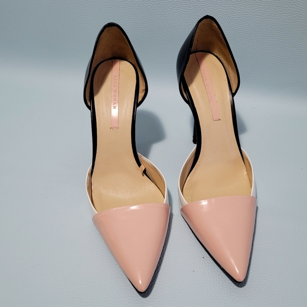 Zara Stilettos Black shoes. Size 39